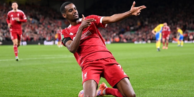 Isak Liverpool Pada